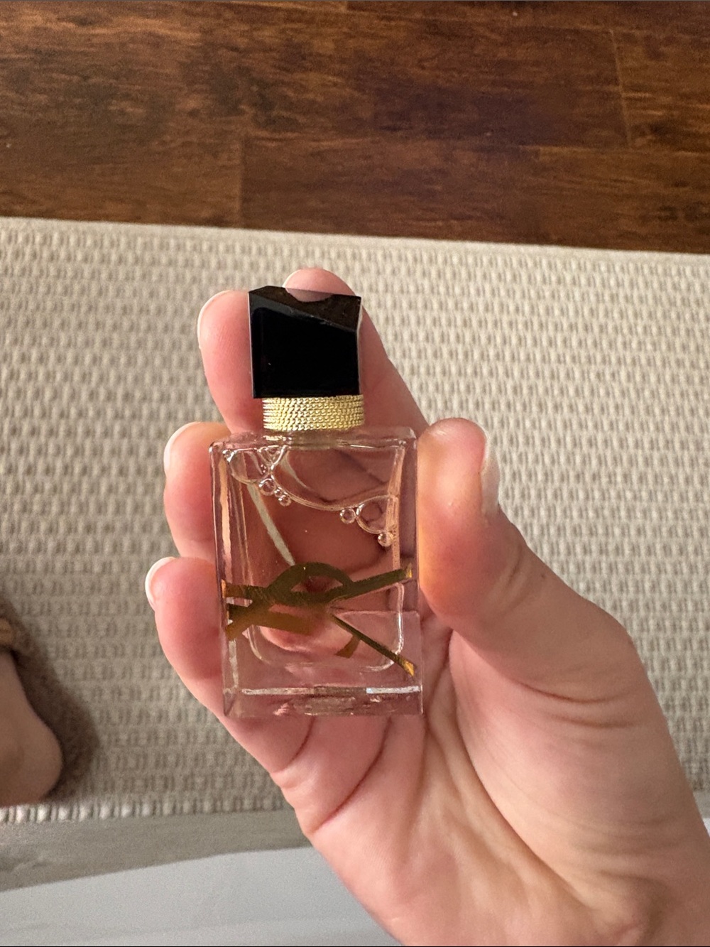 Yves Saint Laurent Libre Miniature Box  with bottle- - Picture 2 of 3